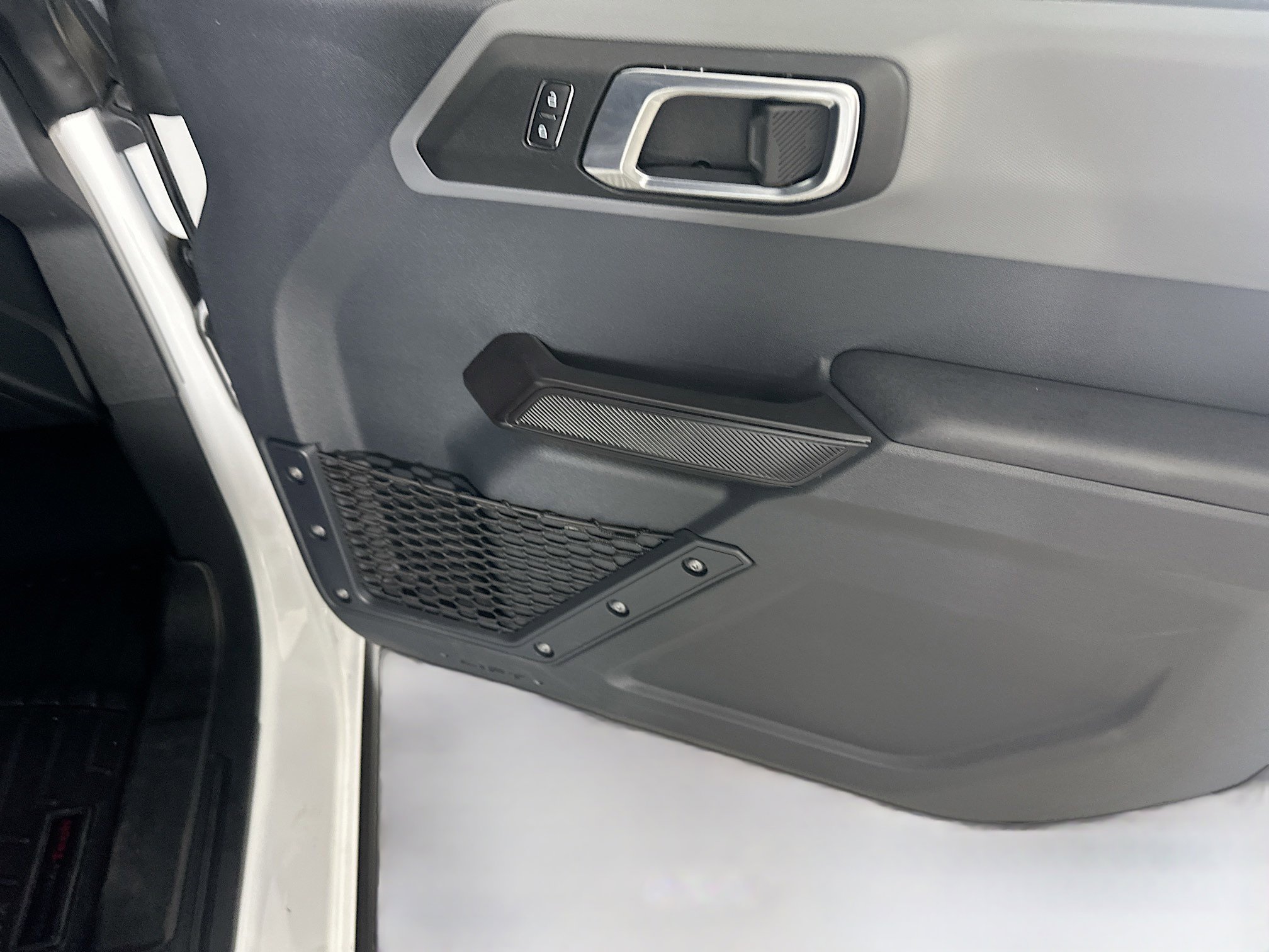 Used 2024 Ford Bronco Black Diamond image 32