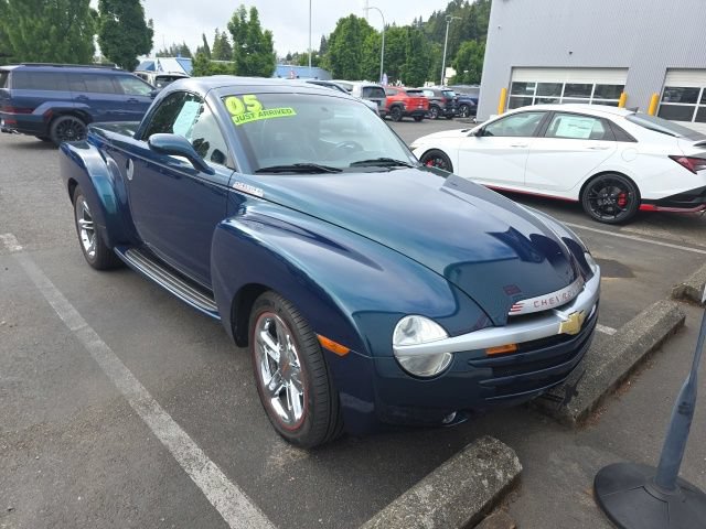 Used 2005 Chevrolet SSR w/ Preferred Equipment Group RWD image 5