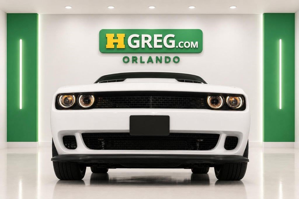 Used 2018 Dodge Challenger SXT RWD image 7