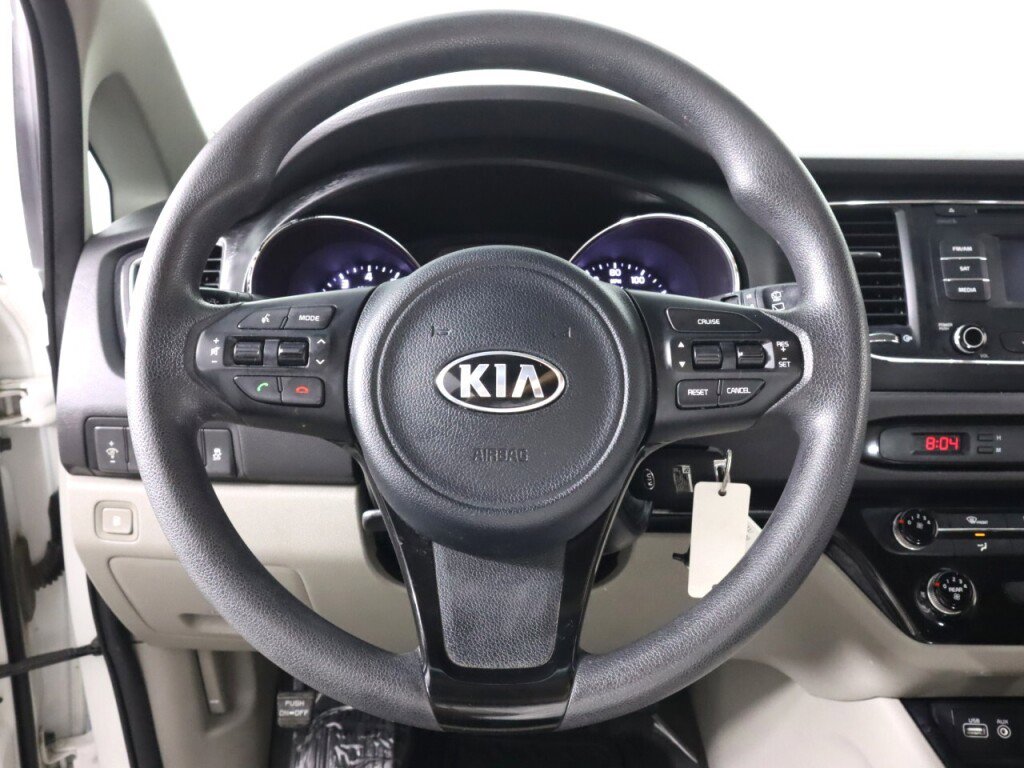 Used 2016 Kia Sedona LX w/ LX Convenience Package image 12