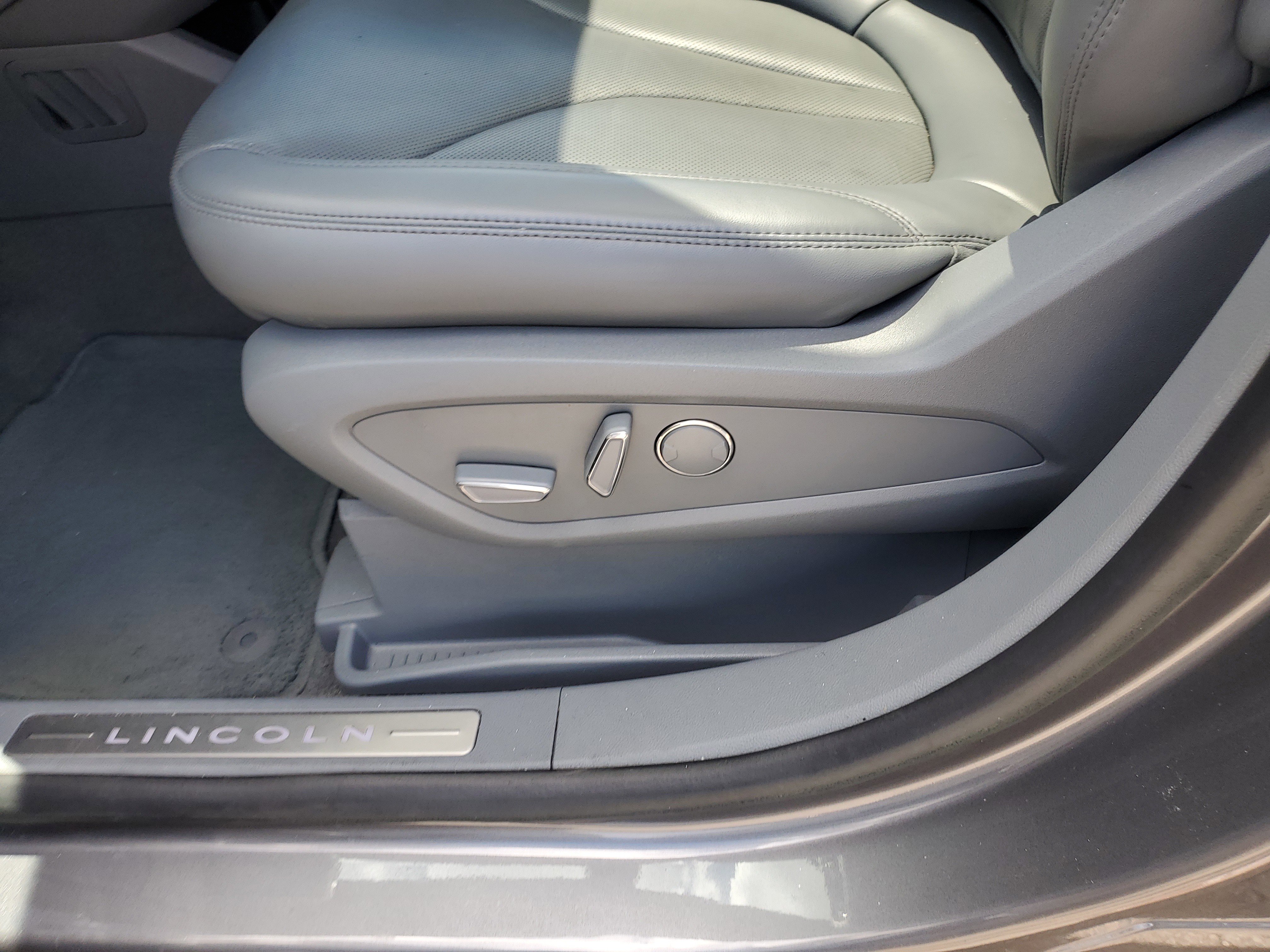 Certified 2021 Lincoln Nautilus Reserve w/ Class II Trailer Tow Package image 11