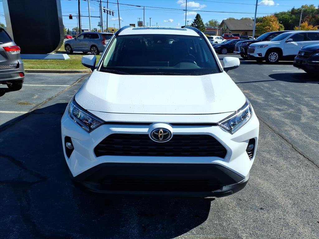 Used 2021 Toyota RAV4 XLE w/ Convenience Package image 26