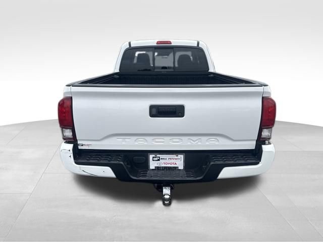 Used 2022 Toyota Tacoma SR w/ SR Convenience Package RWD image 4