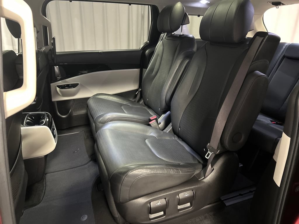 Used 2022 Kia Carnival SX Prestige FWD image 22