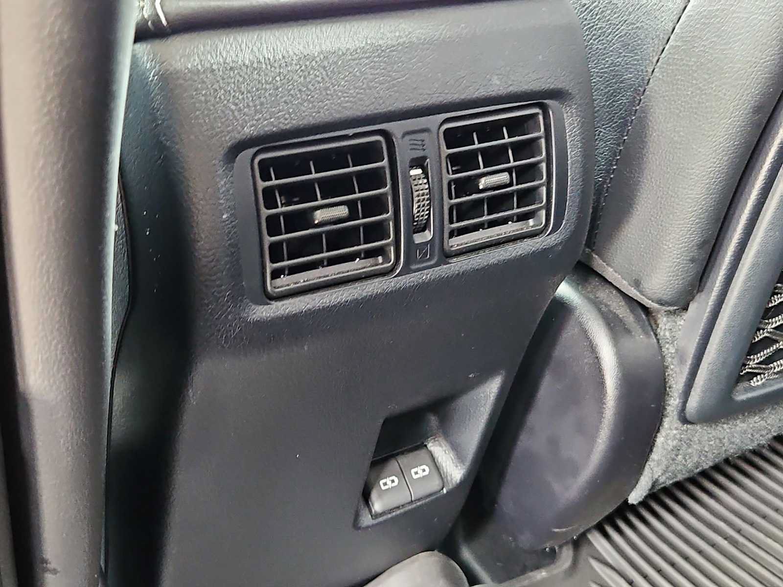 Used 2024 Toyota 4Runner Limited AWD/4WD image 22