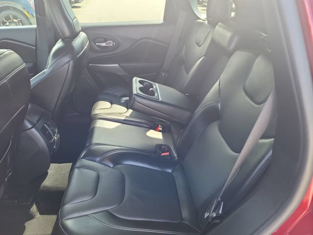 Used 2021 Jeep Cherokee Latitude Lux w/ Comfort/Convenience Group AWD/4WD image 13