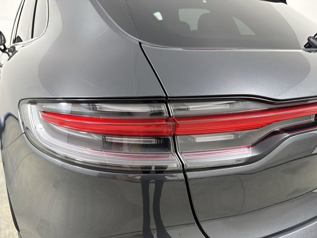 Certified 2024 Porsche Macan Turbo image 18