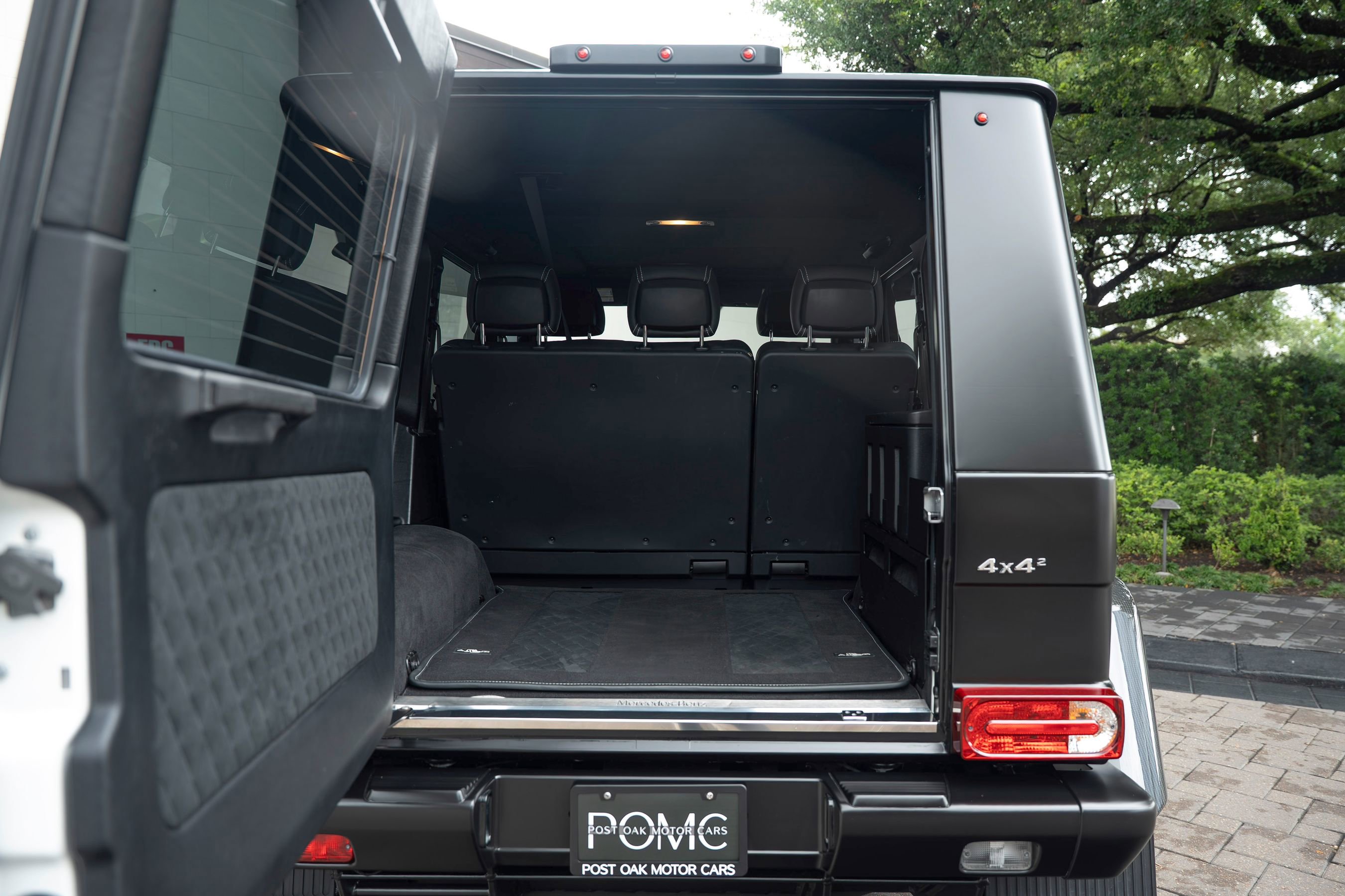 Used 2017 Mercedes-Benz G 550 Squared image 15