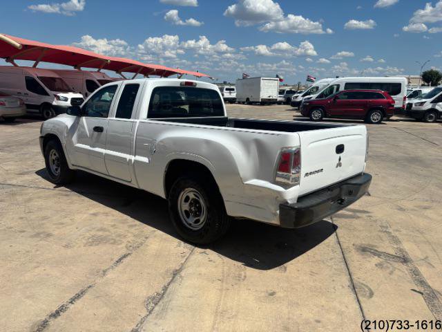 Used 2006 Mitsubishi Raider LS image 5