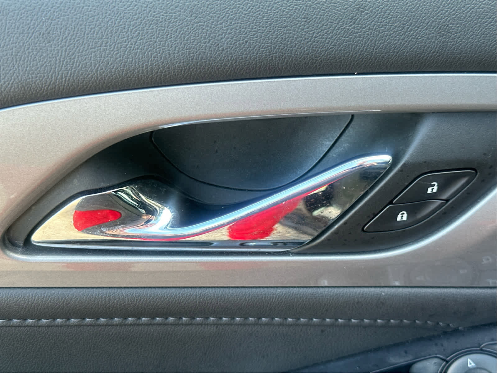 Used 2022 Chevrolet Traverse LT image 23