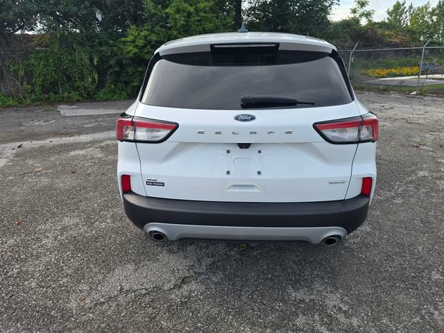 Used 2020 Ford Escape SE FWD image 5