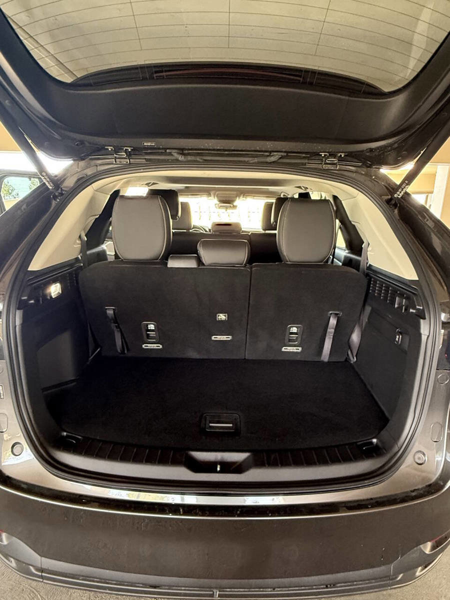 Used 2024 MAZDA CX-90 3.3 Turbo w/ Preferred Plus image 19