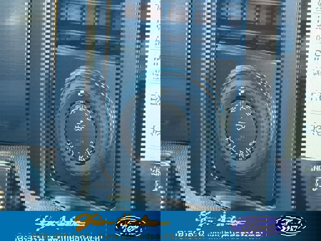 New 2025 Ford F150 Lariat w/ Equipment Group 501A Mid image 32