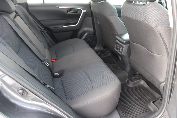 Certified 2025 Toyota RAV4 LE AWD/4WD image 17
