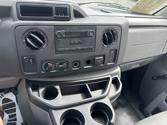 Used 2015 Ford E-350 and Econoline 350 Super Duty RWD image 21