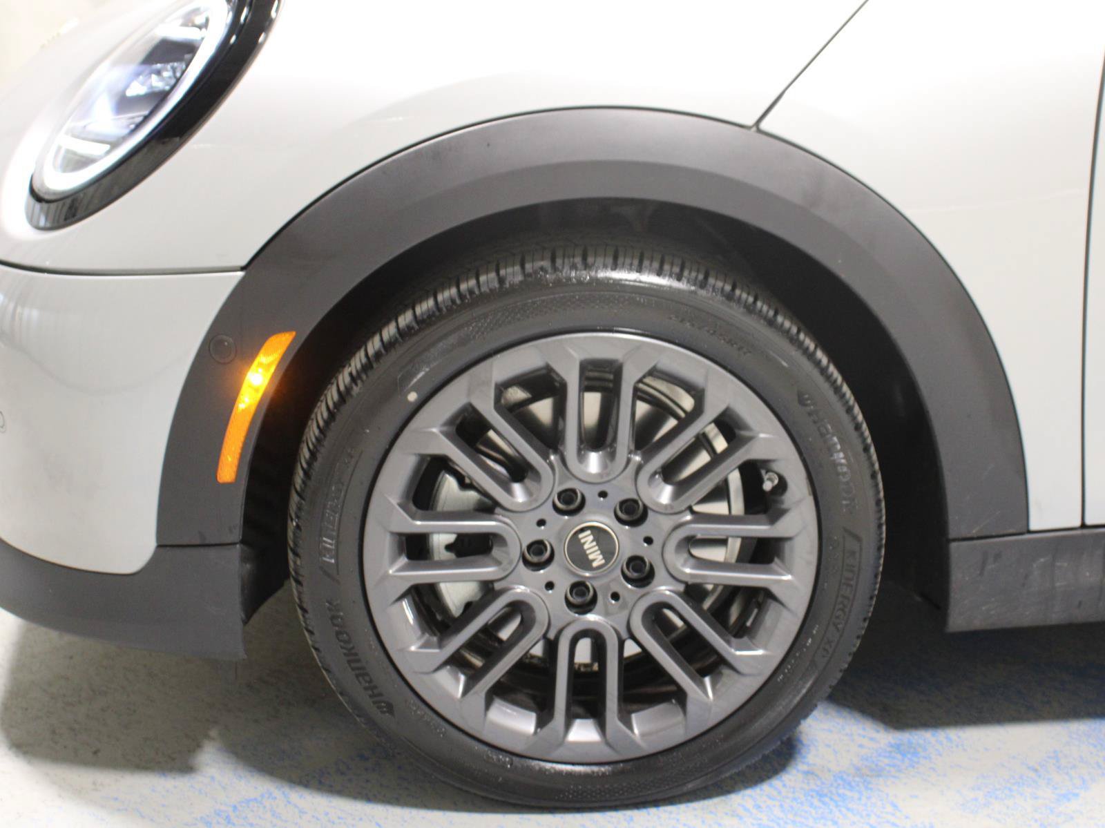 Certified 2026 MINI Cooper S FWD image 30