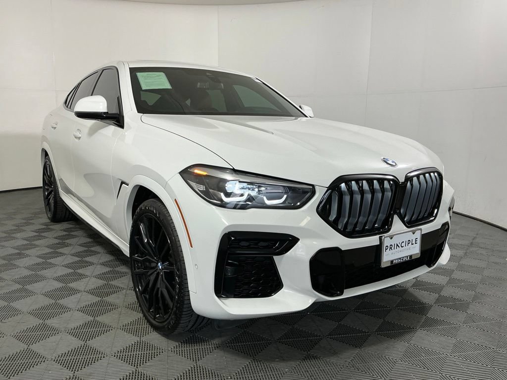 Certified 2023 BMW X6 xDrive40i w/ M Sport Package AWD/4WD image 4