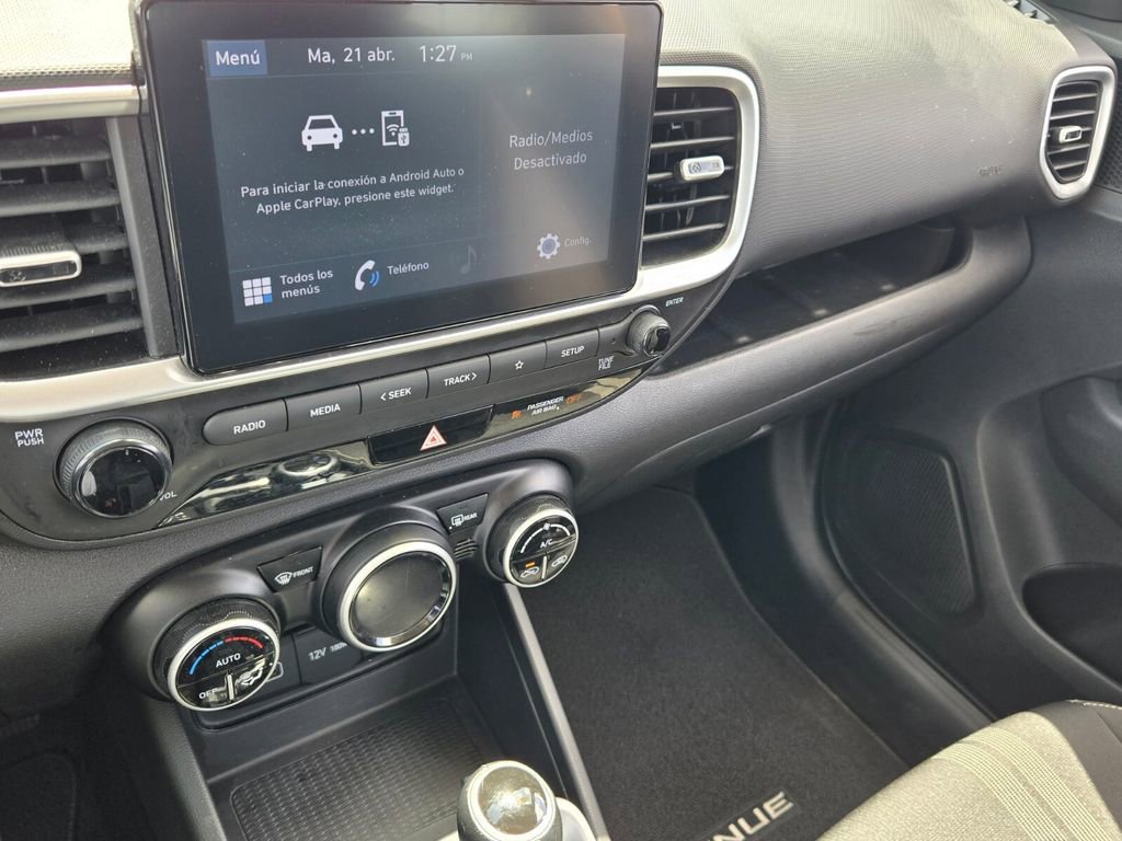 Used 2022 Hyundai Venue SEL w/ Cargo Package FWD image 22