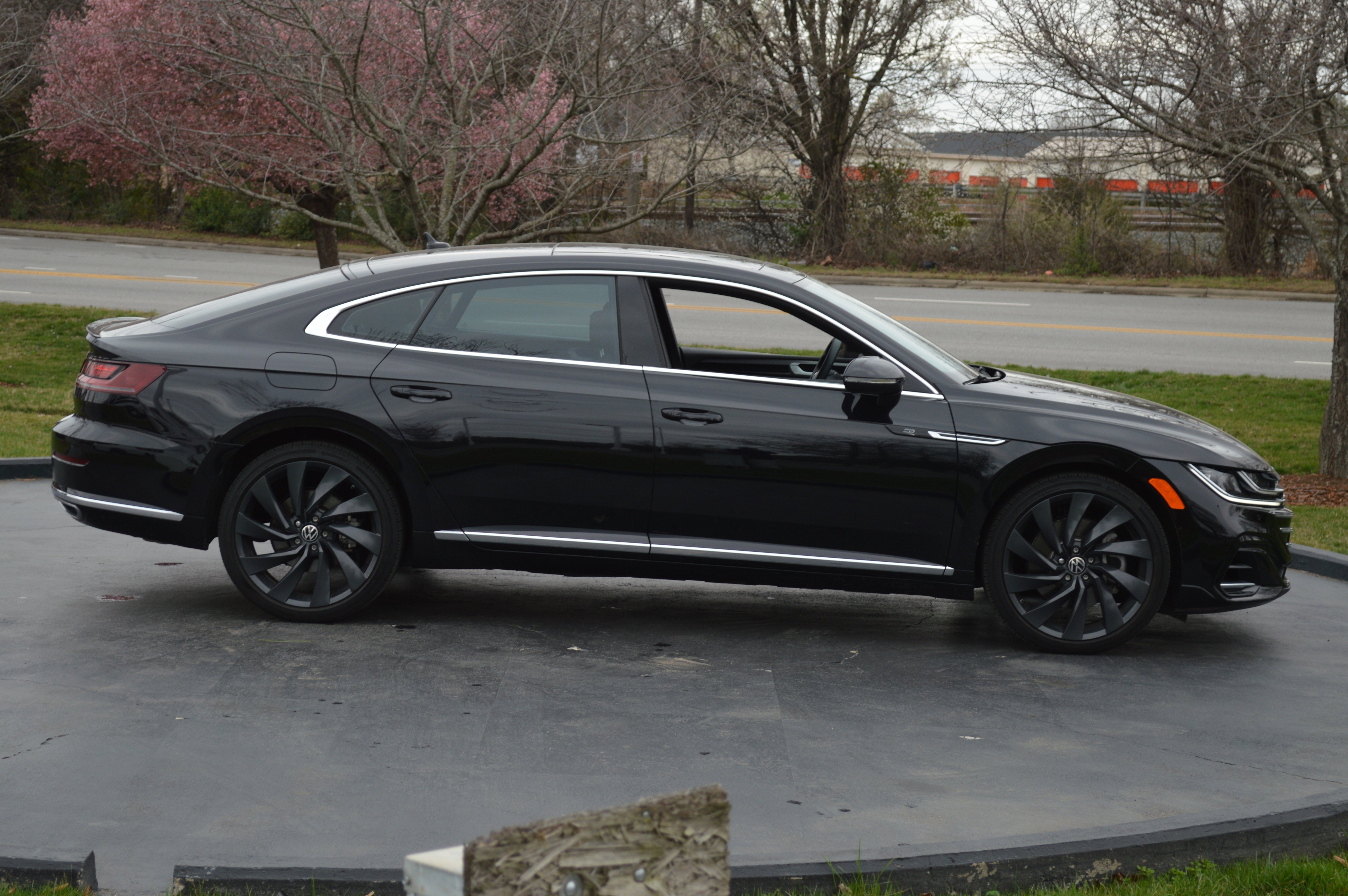 Used 2023 Volkswagen Arteon SEL image 12