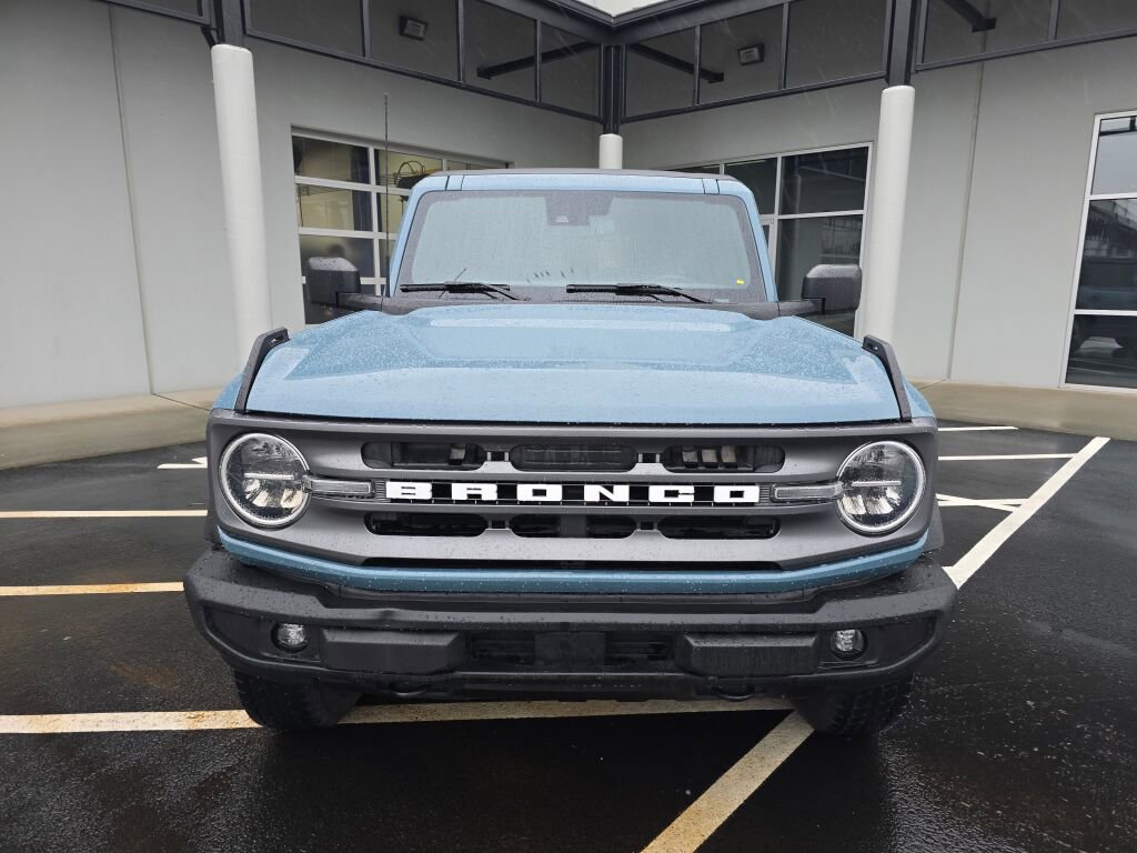 Used 2022 Ford Bronco Big Bend image 2