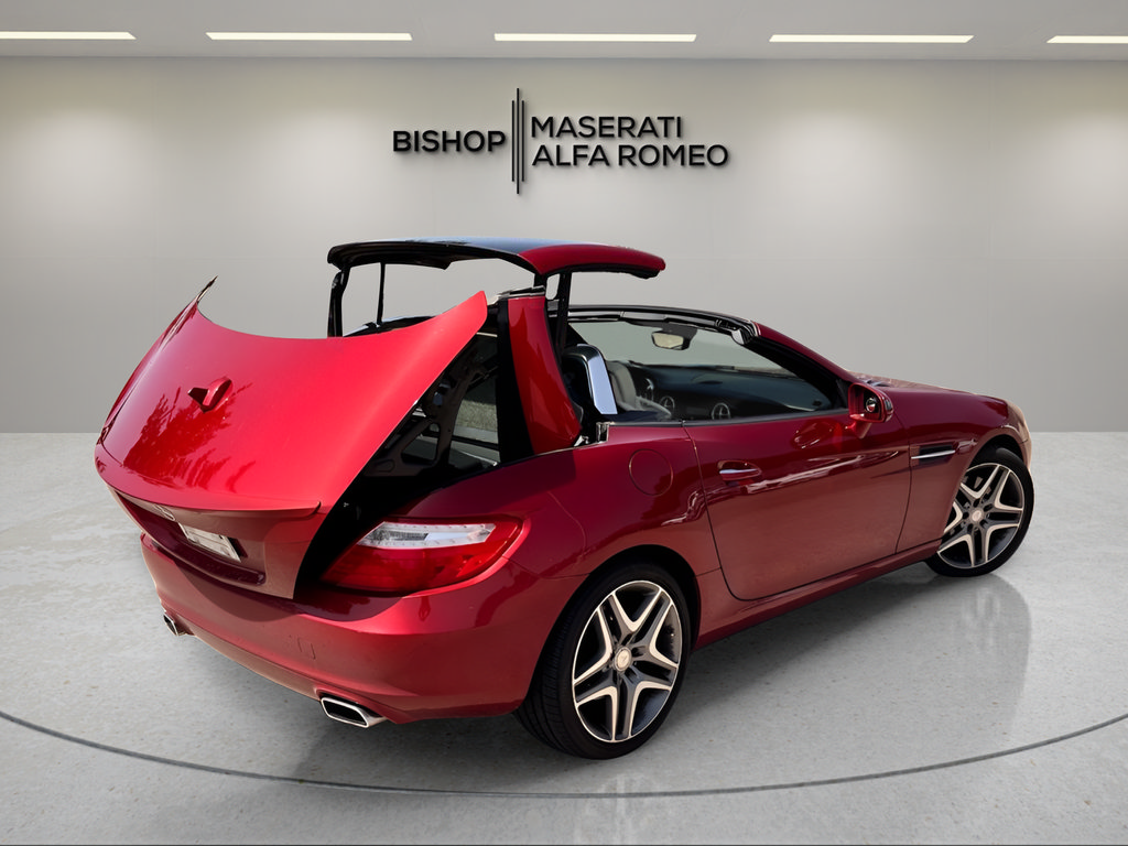 Used 2016 Mercedes-Benz SLK 300 image 5