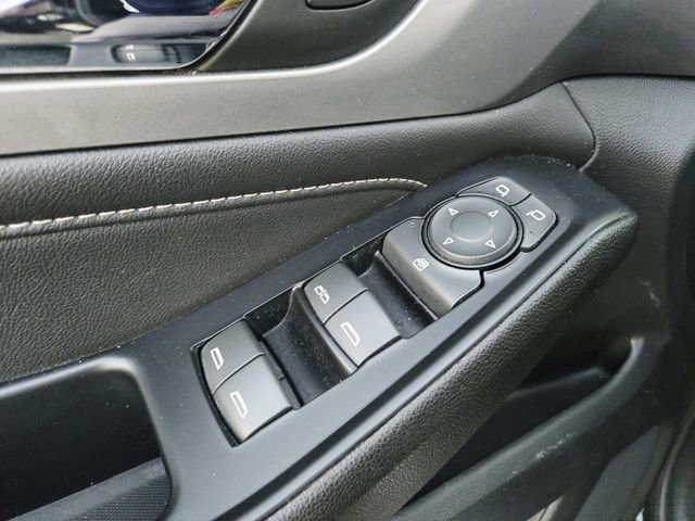 Certified 2023 Chevrolet Traverse LT image 32