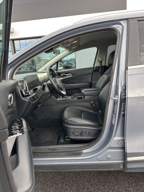 Used 2023 Kia Sportage EX image 10