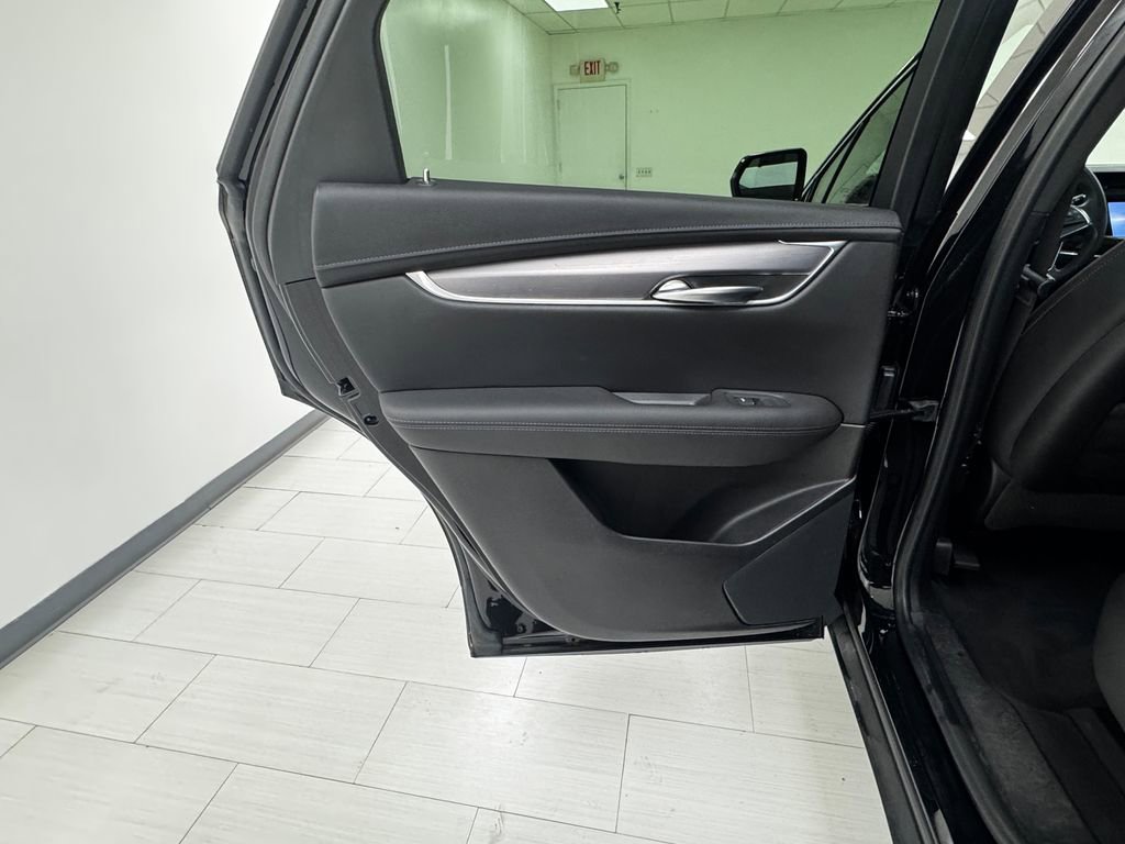 Used 2023 Cadillac XT5 Luxury image 11