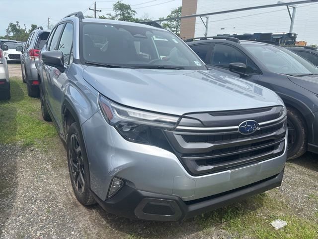 Used 2025 Subaru Forester Limited AWD/4WD image 11