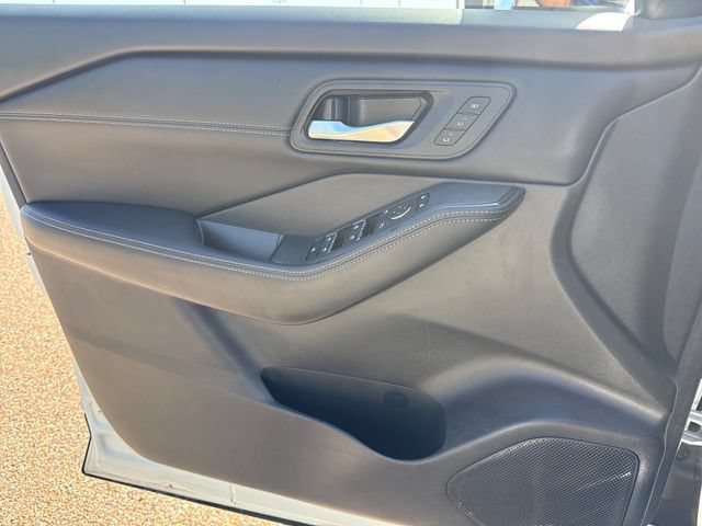 Certified 2024 Nissan Rogue SL w/ SL Premium Package FWD image 11