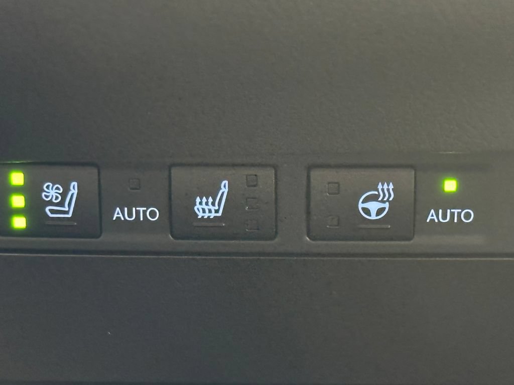 Used 2023 Lexus ES 350 F Sport w/ Accessory Package (Z1) FWD image 28