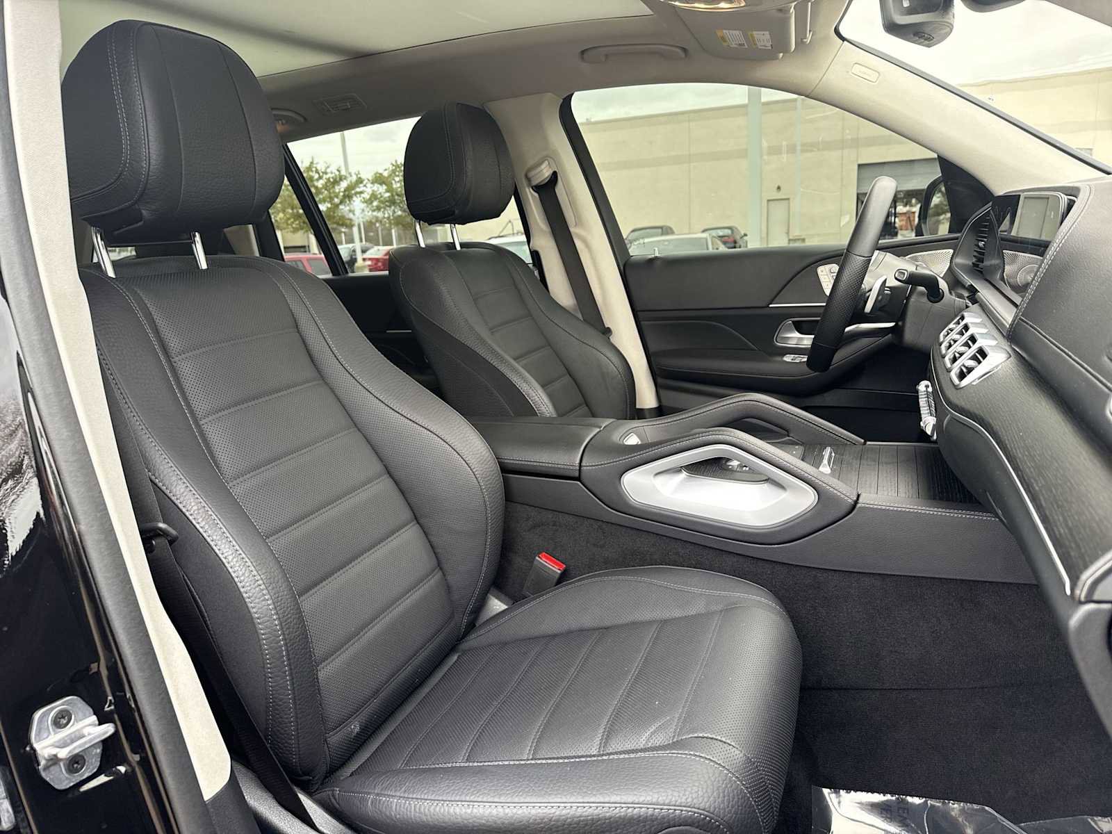 Used 2023 Mercedes-Benz GLS 580 4MATIC image 20