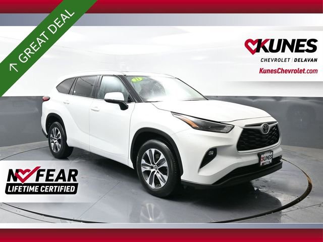 Used 2023 Toyota Highlander XLE