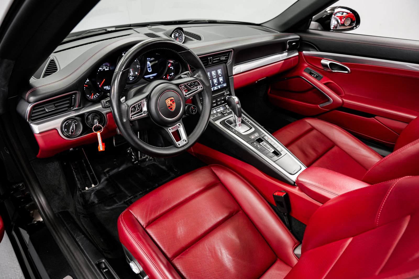 Used 2018 Porsche 911 Targa 4S AWD/4WD image 9