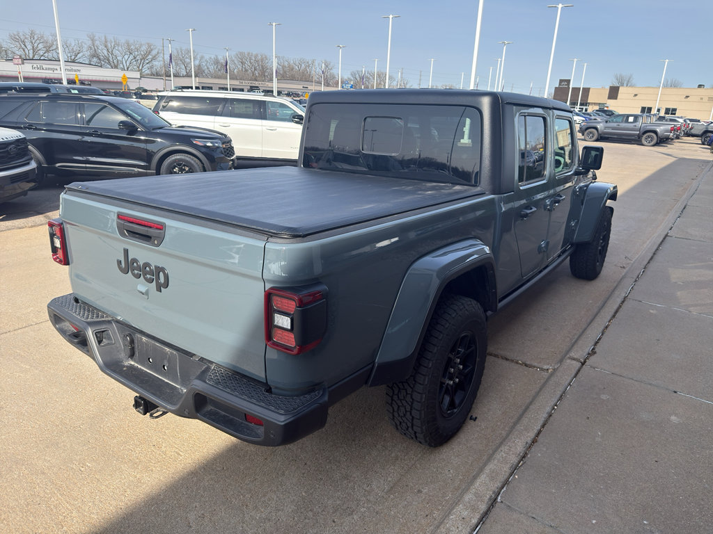 Used 2024 Jeep Gladiator Willys image 5