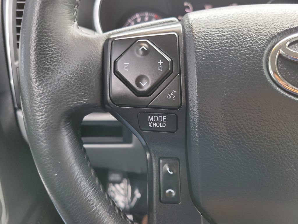 Used 2020 Toyota Sequoia Limited w/ Safety & Convenience Package RWD image 27