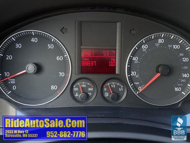Used 2009 Volkswagen Rabbit S w/ Cold Weather Pkg FWD image 16