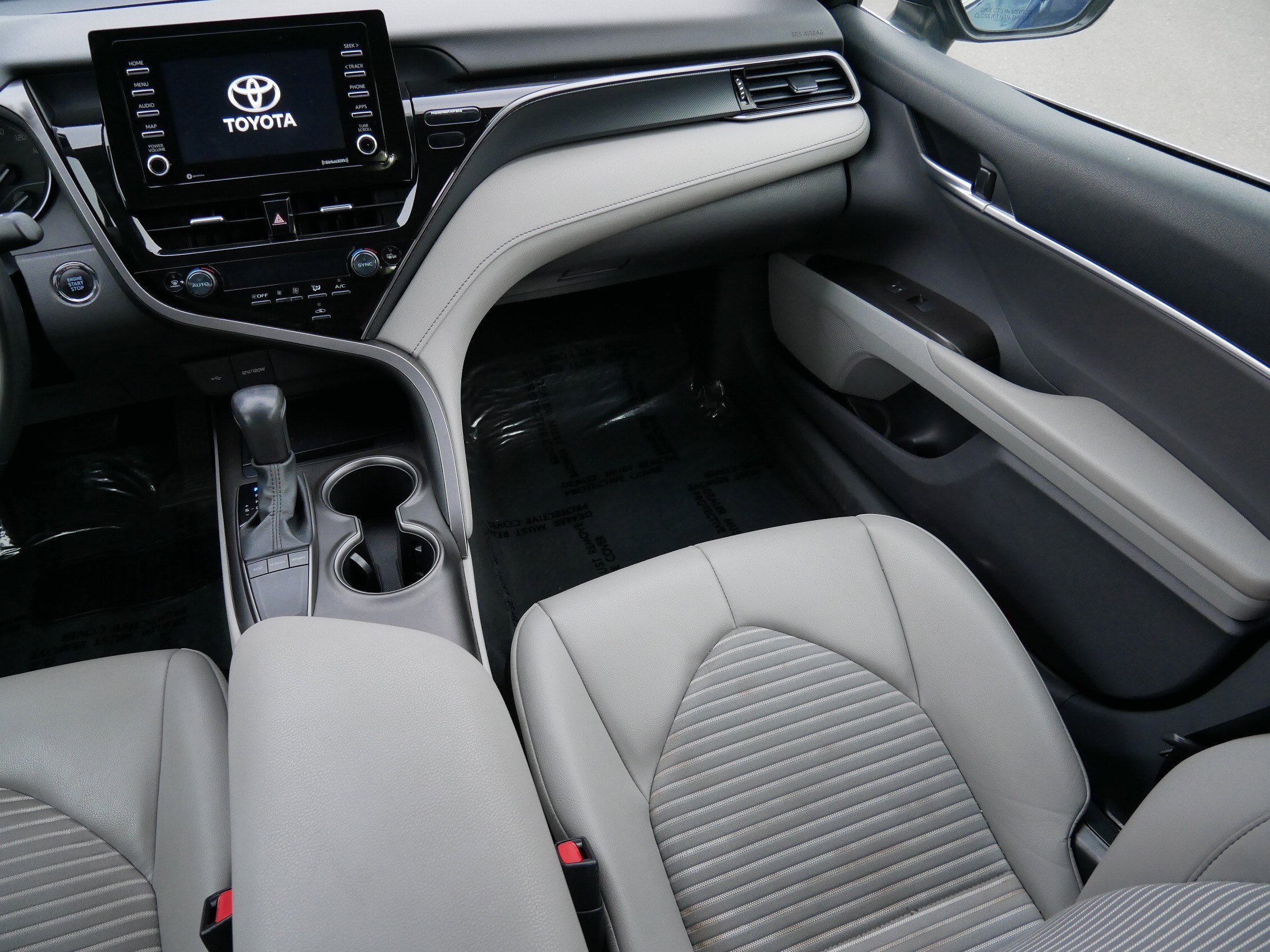 Certified 2024 Toyota Camry SE w/ Convenience Package image 11