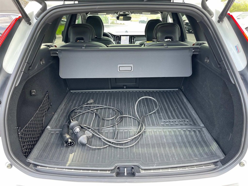 Used 2024 Volvo XC60 T8 Polestar w/ Protection Package Premier image 35