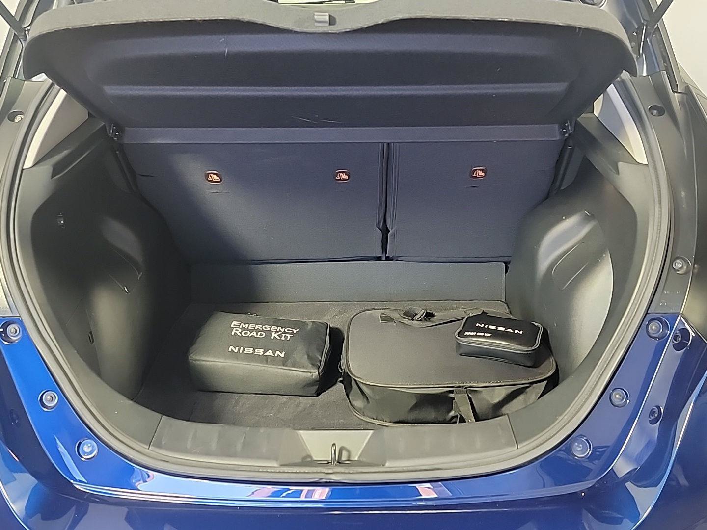 Used 2022 Nissan Leaf SV FWD image 7