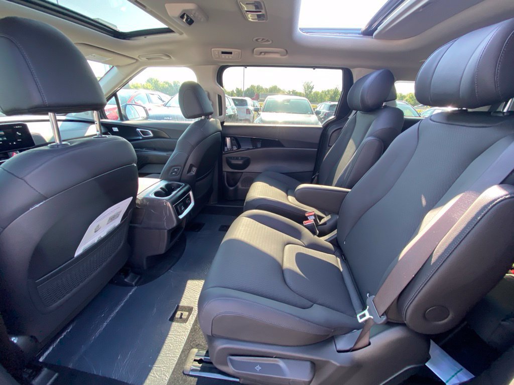 New 2026 Kia Carnival SX Prestige FWD image 24