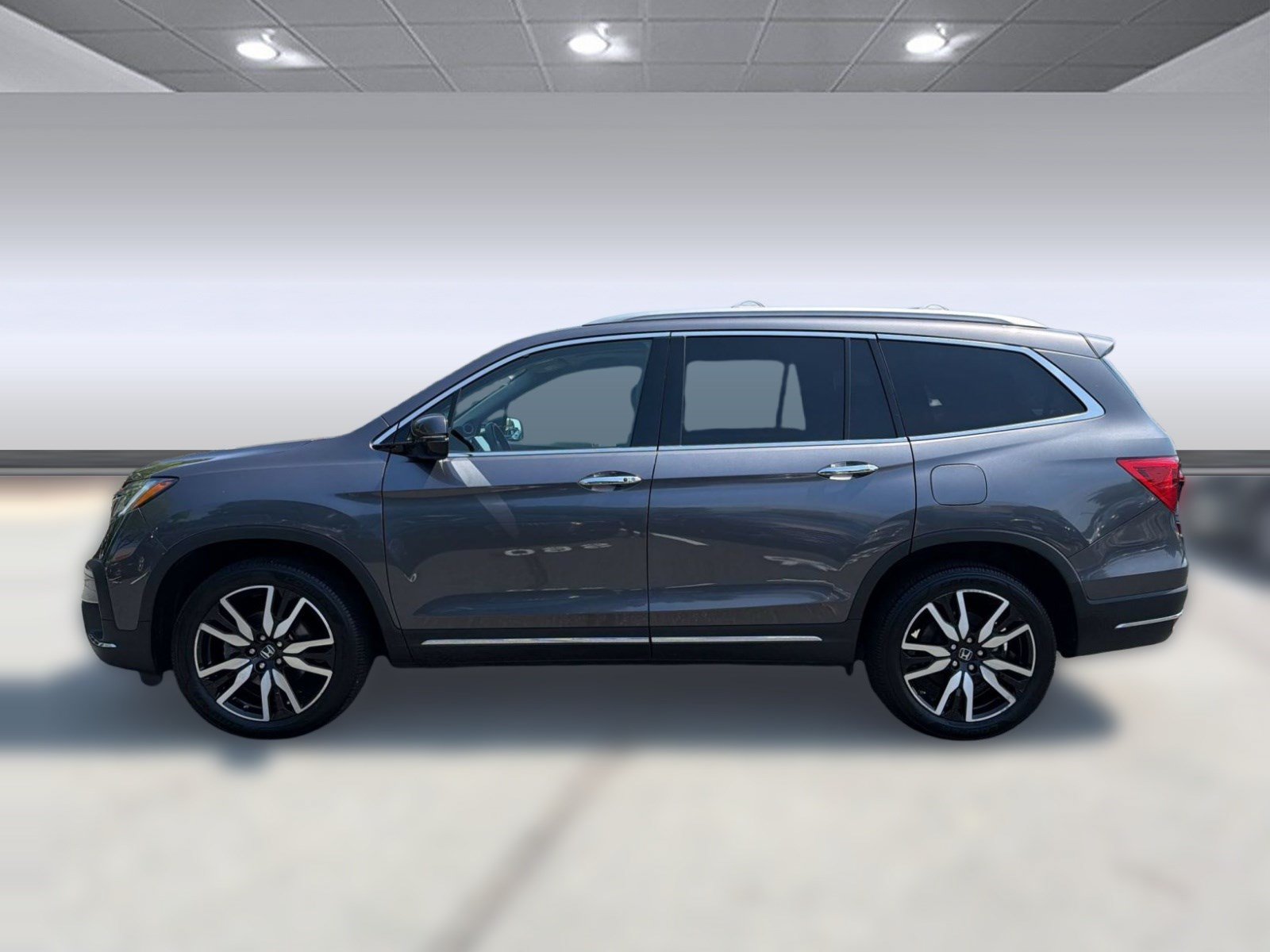 Used 2020 Honda Pilot Touring image 2