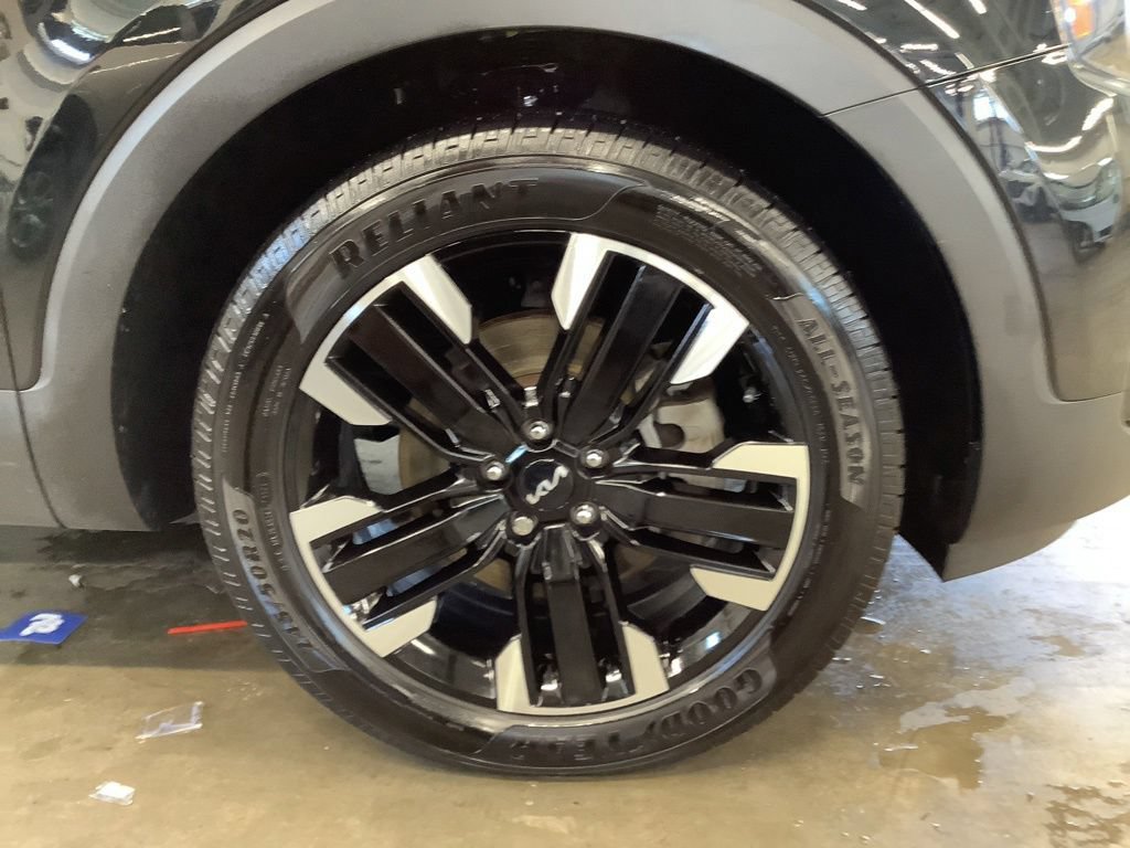 Certified 2023 Kia Telluride SX Prestige AWD/4WD image 36