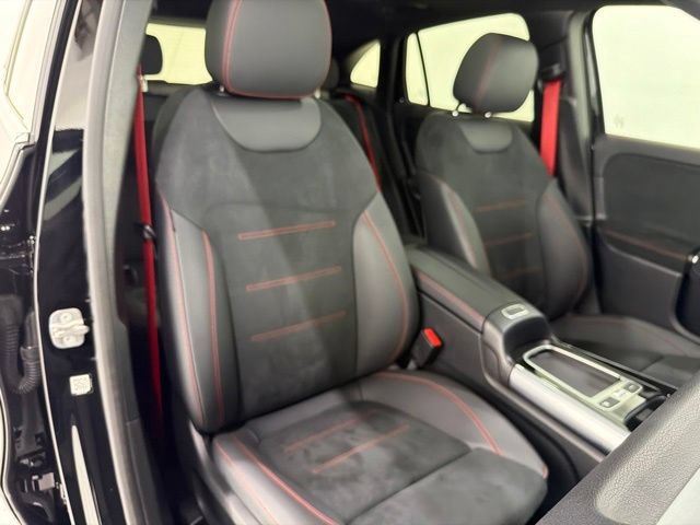 Used 2024 Mercedes-Benz GLA 35 AMG 4MATIC image 39