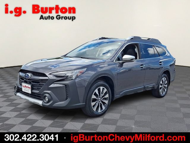 Used 2023 Subaru Outback Touring AWD/4WD image 3