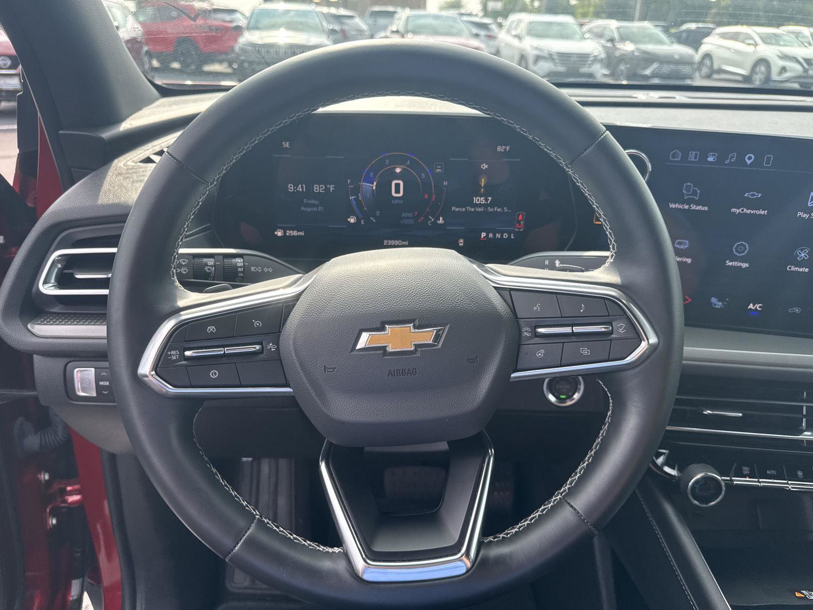 Used 2026 Chevrolet Traverse LT FWD image 21