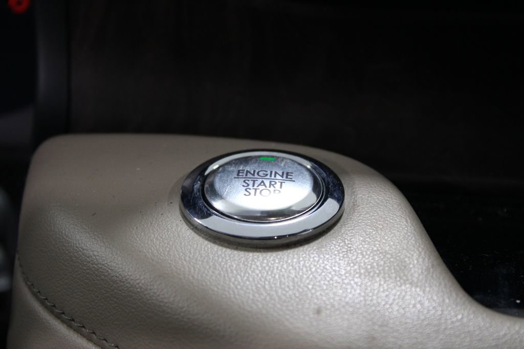 Used 2023 Lincoln Aviator Reserve w/ Equipment Group 201A image 31