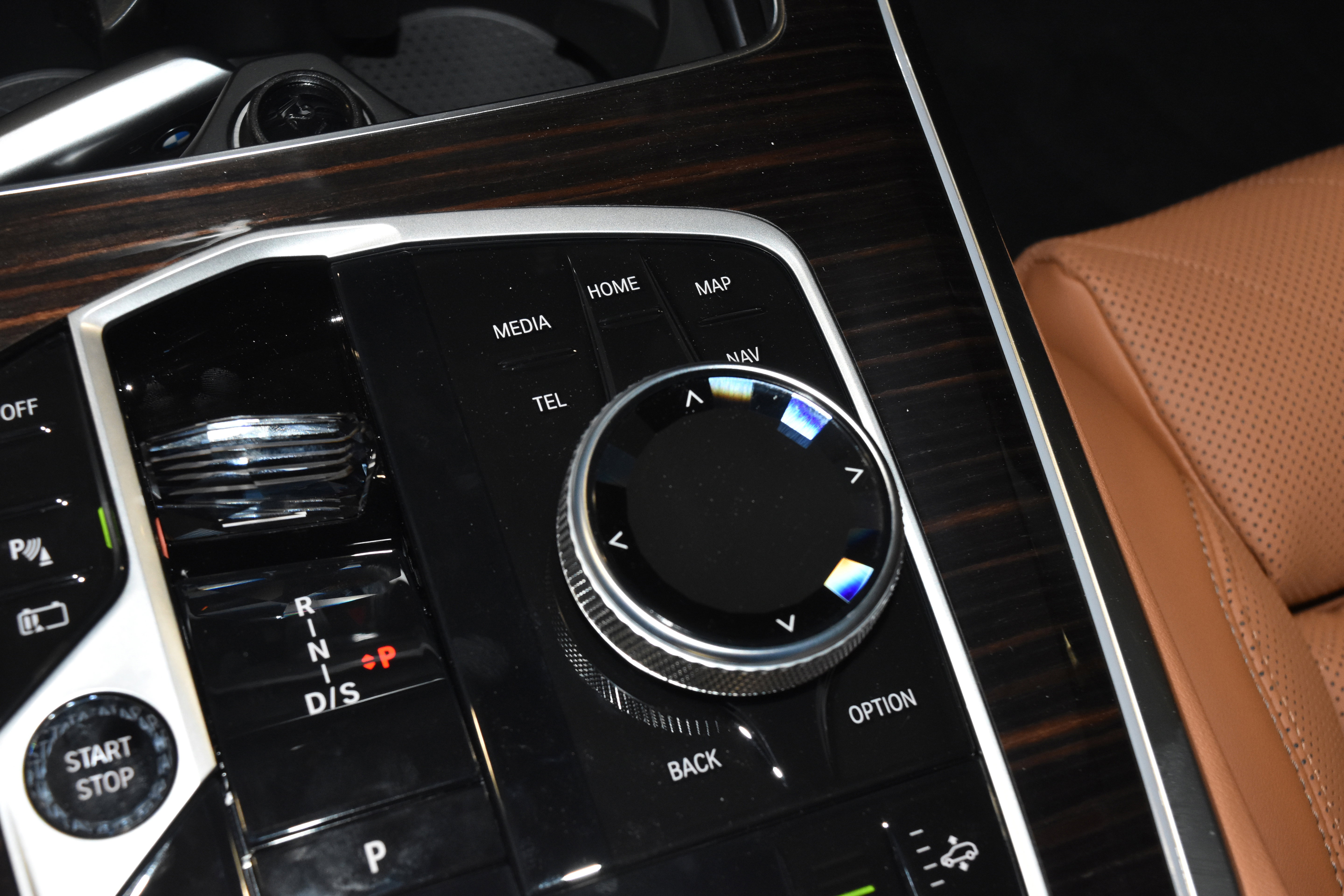 New 2026 BMW X5 xDrive50e w/ Executive Package AWD/4WD image 18