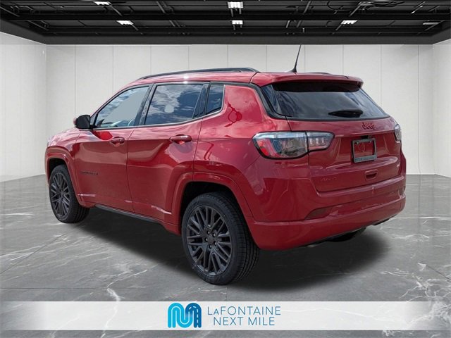 Used 2023 Jeep Compass Limited image 3