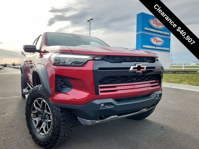 Used 2024 Chevrolet Colorado ZR2 w/ Technology Package image 11